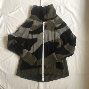 NWT oversized camo sweater with turtleneck
